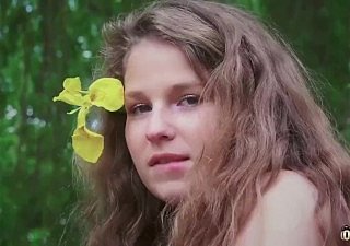 I had sexual connection less my English teacher. I gave him a blowjob together with he fucked me
