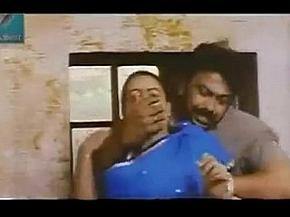 Nadir Mallu Kraliçe Shakeela ve Boobs dışarı atıyor
