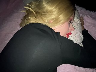 어머니는 나이트 클럽에서 왔고 나는 그녀의 안에 정액