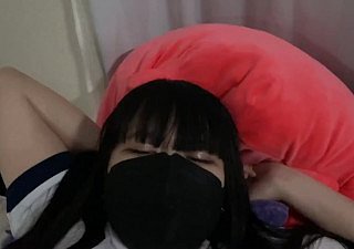 体操 着 ブル マコスプレ で 夜 の ストレッチ！ パンツ を ずらし て 中出し セックス！！ cum di dalam vagina dengan pakaian olahraga sekolah jepang!