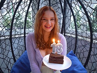 Follé una linda de flaca cuando cumplió 18 años - Verlonis