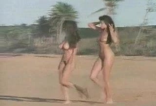 Duo nudist careen babes