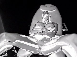 Catsuit in lattice, Gimp in gomma, sesso in pelle - sedia medica.11Deadface