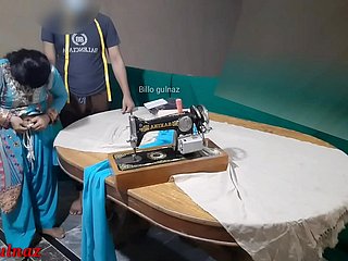 Домохозяйка Desi трахнула портной очень горячий и чистый хинди аудио. Индийский индий