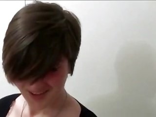 Singkat Haired Ill-lighted Membawa Beban