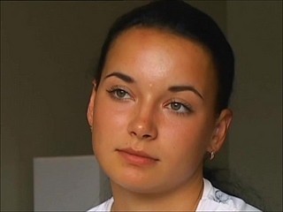 ماجي الروسية 19yo - صب 2002