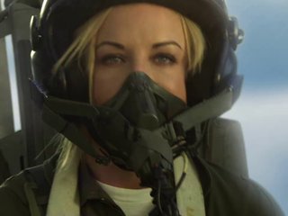 Hardcore ve sıcak eşek porno pilotları ile kötü grup beceriyor